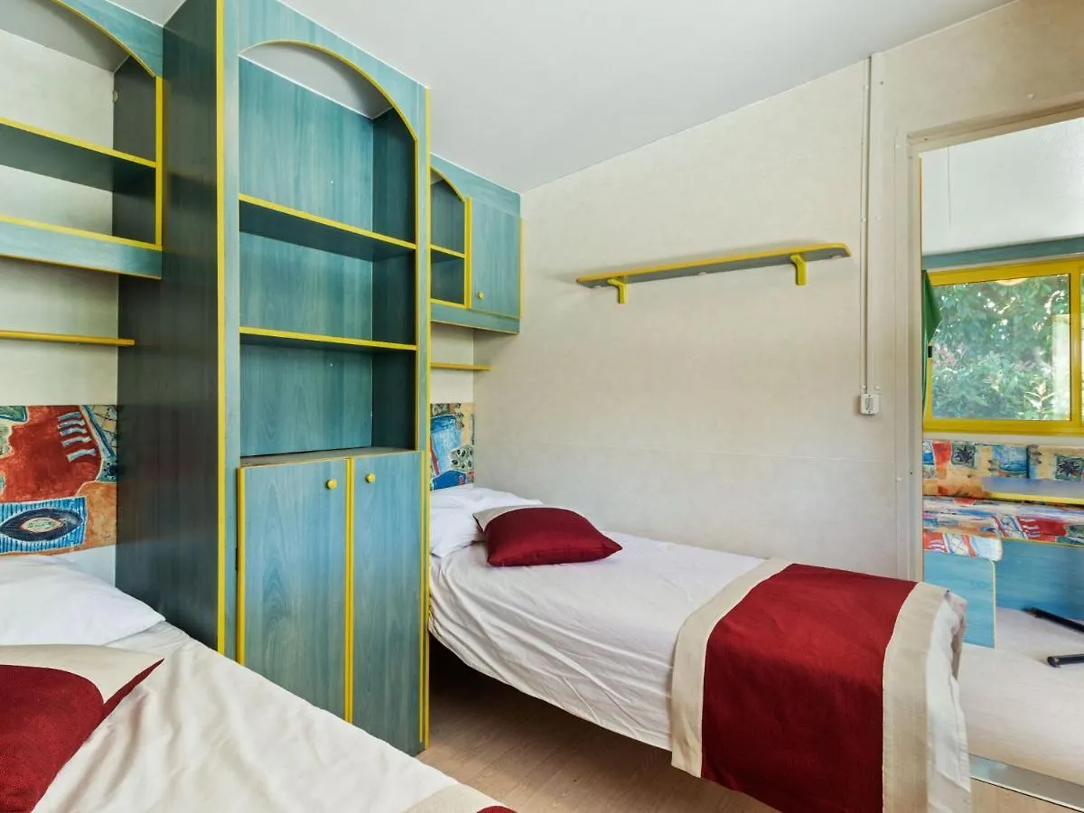 Refreshing Holiday Home In Banjole With Swimming Pool 0*,  Croatia