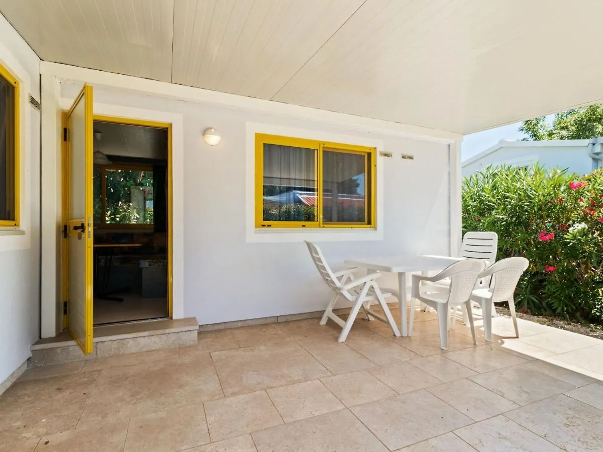 Refreshing Holiday Home In Banjole With Swimming Pool